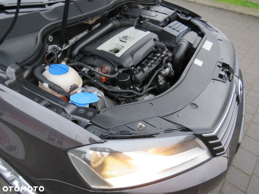 Volkswagen Passat 1.8 TSI Automatik Highline - 39