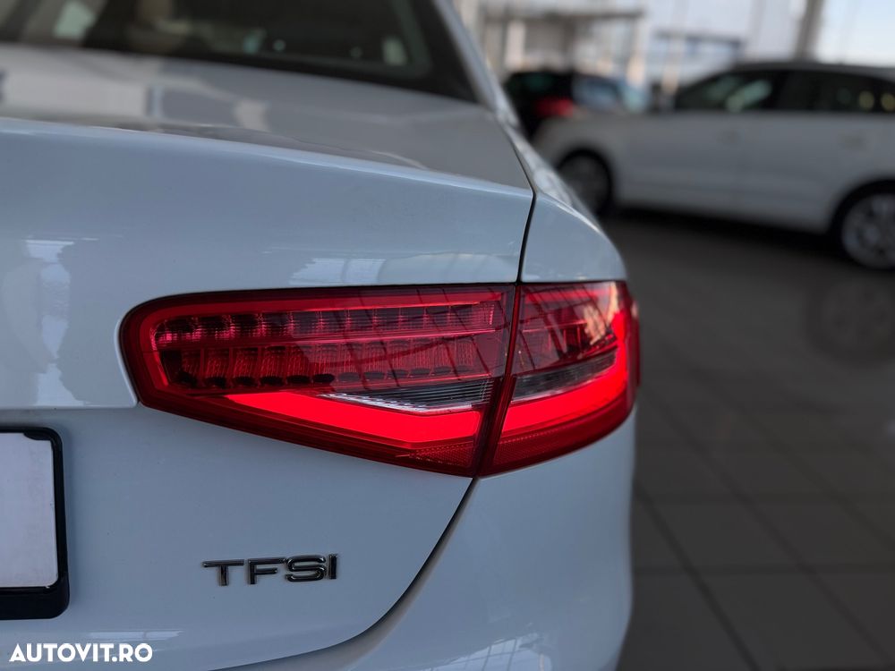 Audi A4 1.8 TFSI Attraction - 11