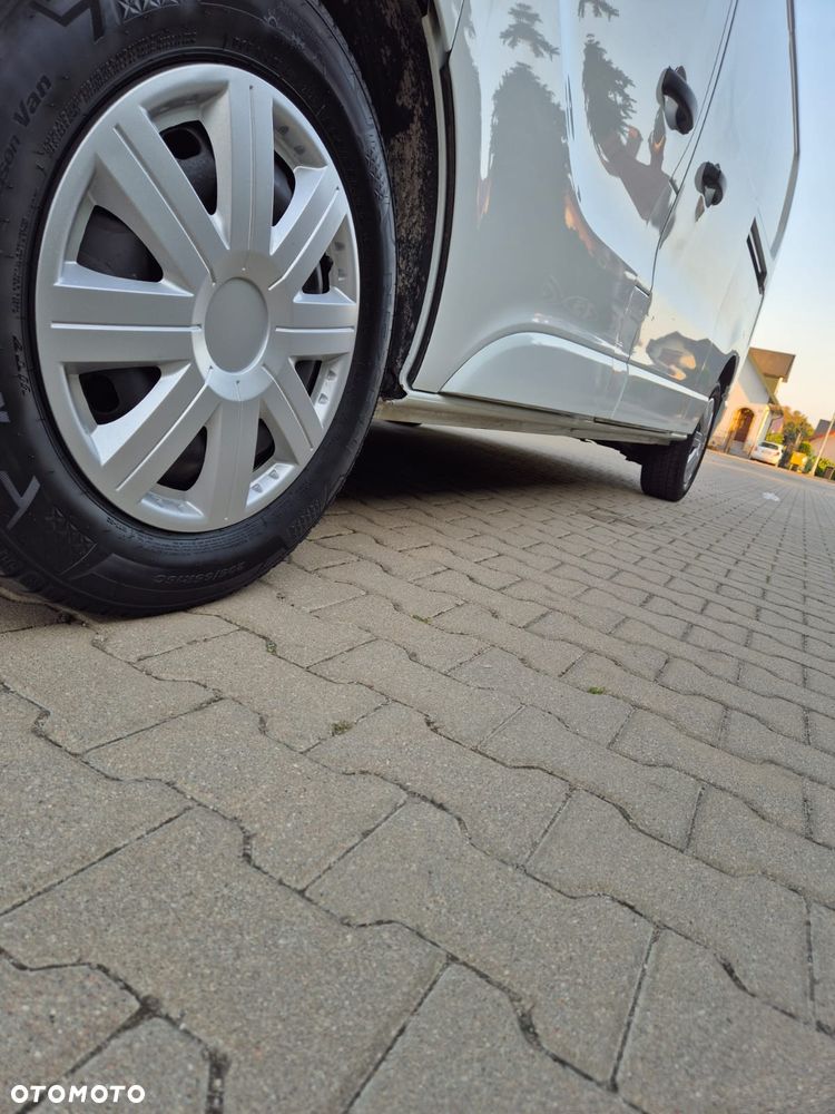 Renault Trafic 2019r Long 2xDrzwi Navi Super Stan - 11