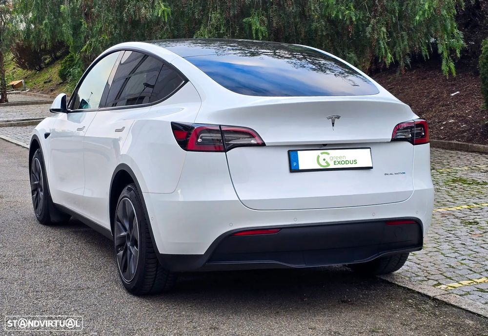 Tesla Model Y Long Range Tração Integral - 3
