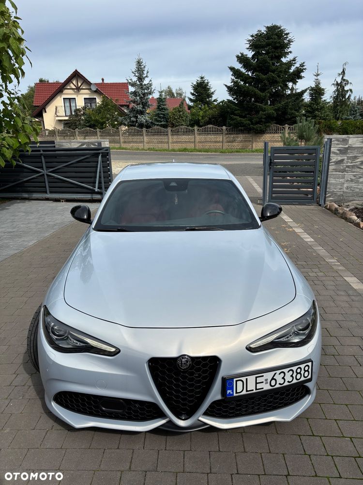 Alfa Romeo Giulia 2.0 Turbo 16V AT8 Veloce - 3