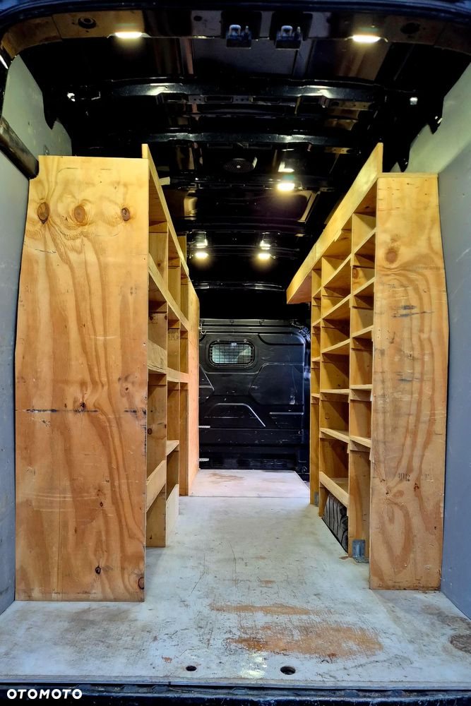 Ford Transit - 17