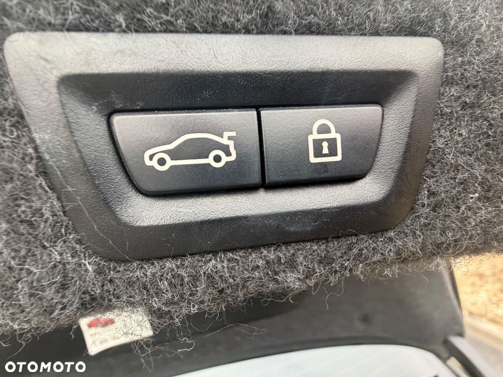 BMW Seria 5 535i Sport-Aut - 17