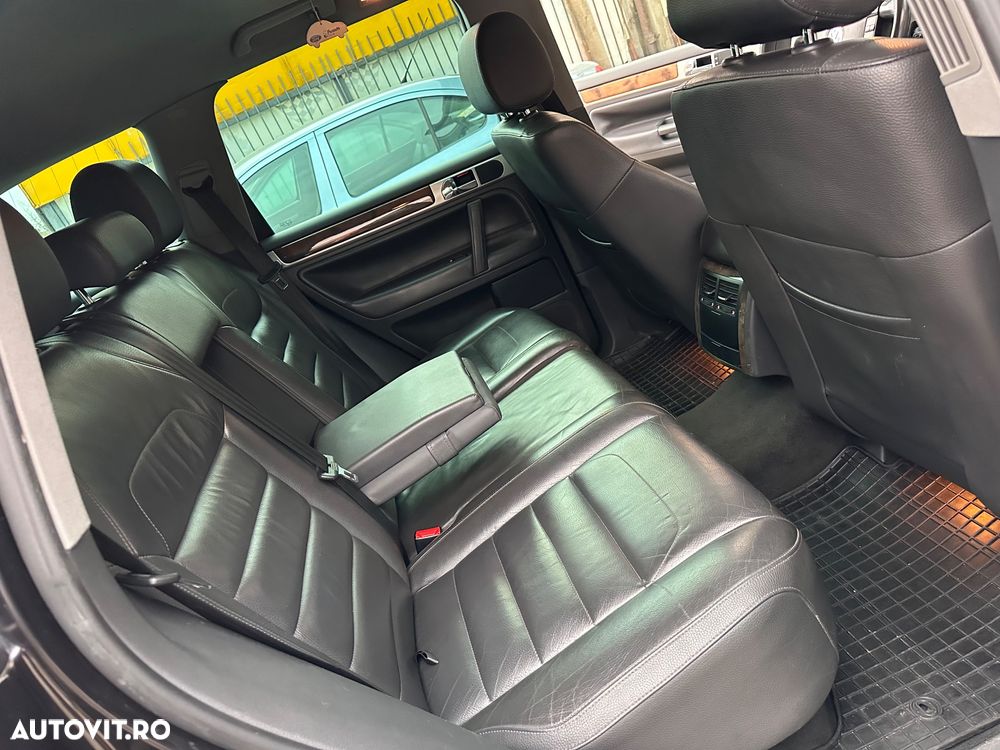 Volkswagen Touareg - 15