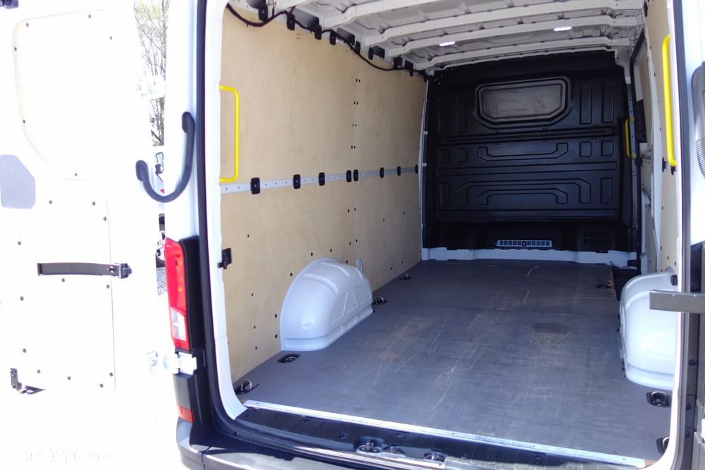 Volkswagen Crafter  Automat 2.0 TDI 140 KM L2H1 Klima Kamera - 12