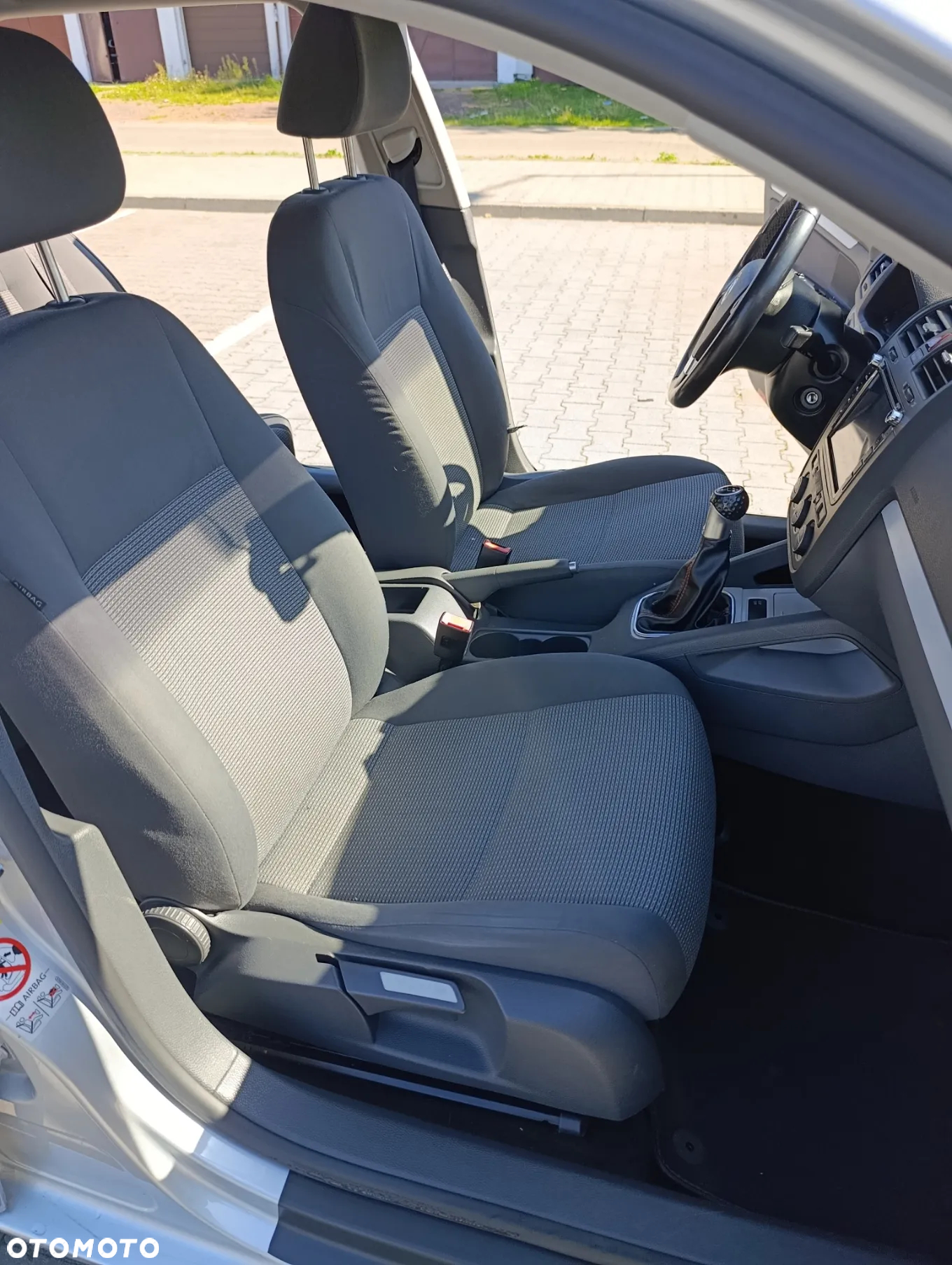 Volkswagen Golf - 12