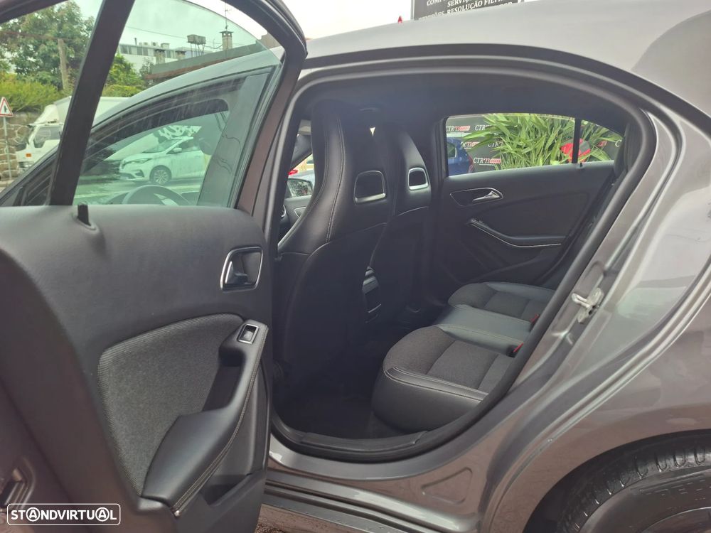 Mercedes-Benz A 180 - 20