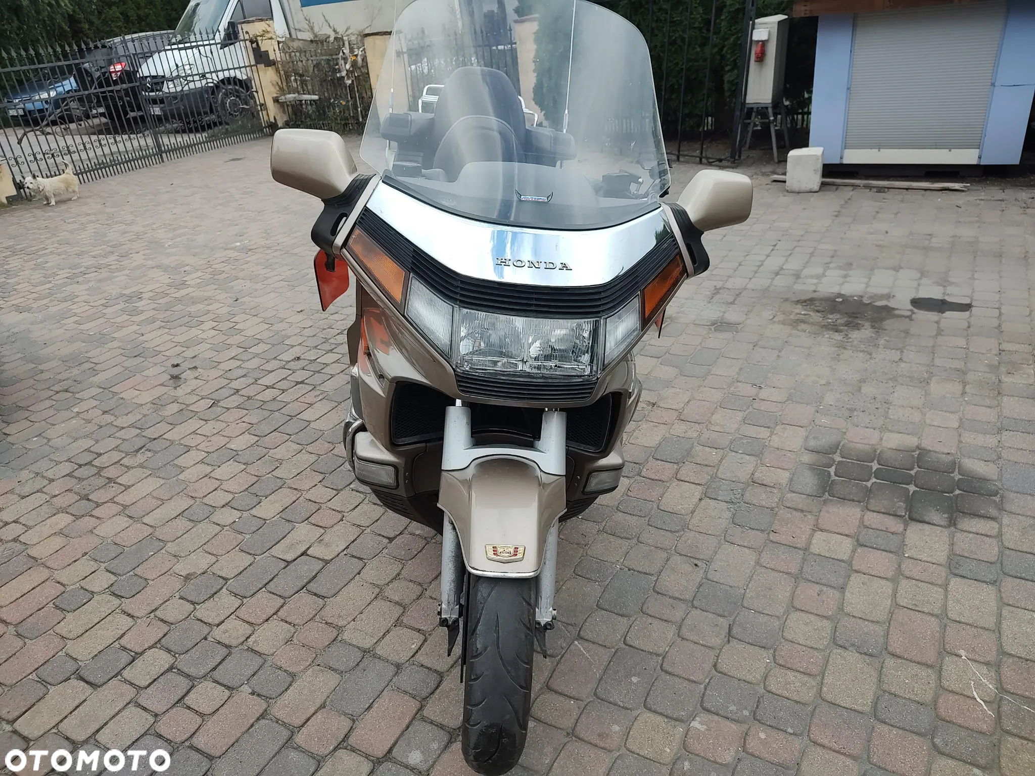 Honda GL - 5