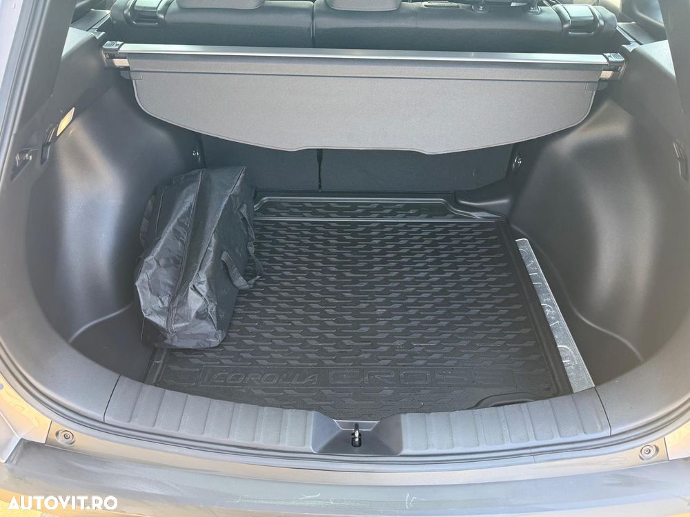 Toyota Corolla Cross - 8