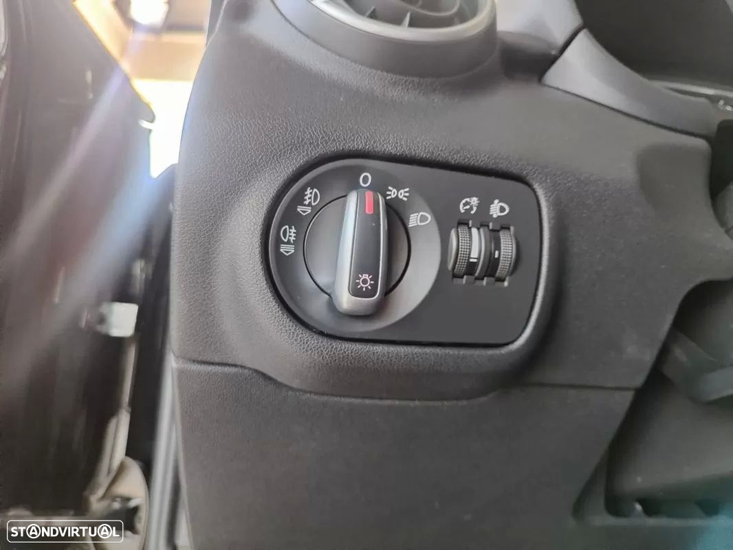 Audi A1 1.6 TDI Attraction - 23