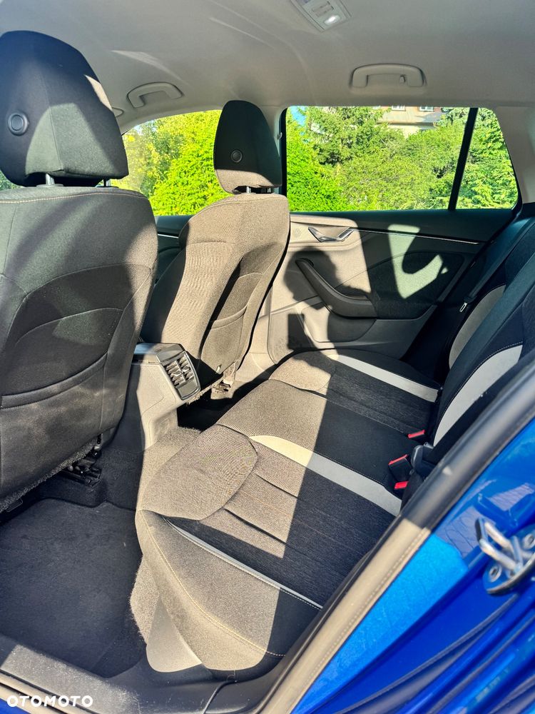 Skoda Kamiq 1.0 TSI Style DSG - 6