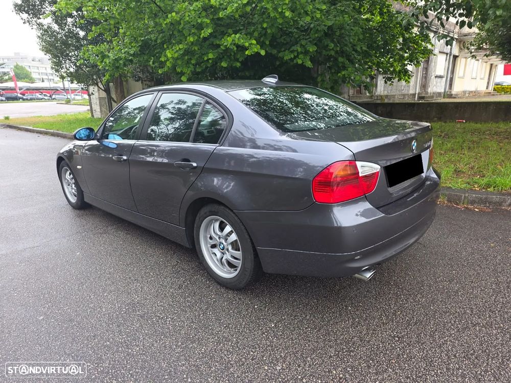 BMW 320 d - 6