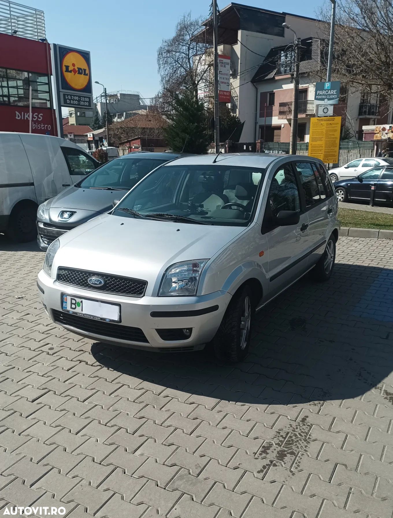 Ford Fusion - 1