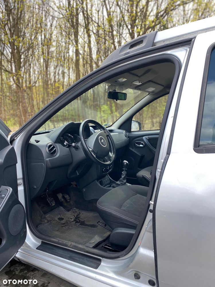 Dacia Duster 1.2 TCe Laureate S&S EU6 - 7
