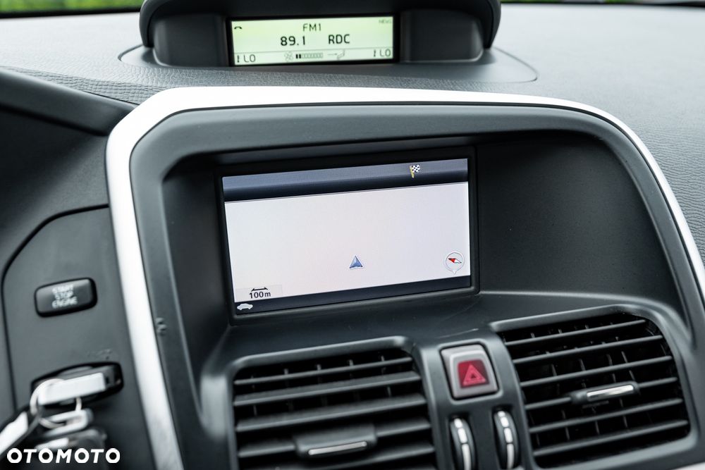 Volvo XC 60 2.4D AWD - 33