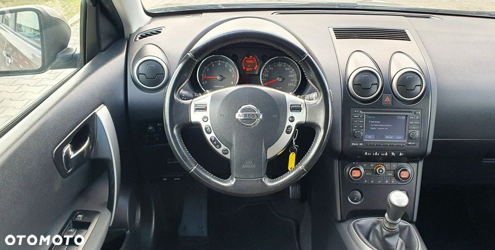 Nissan Qashqai - 11