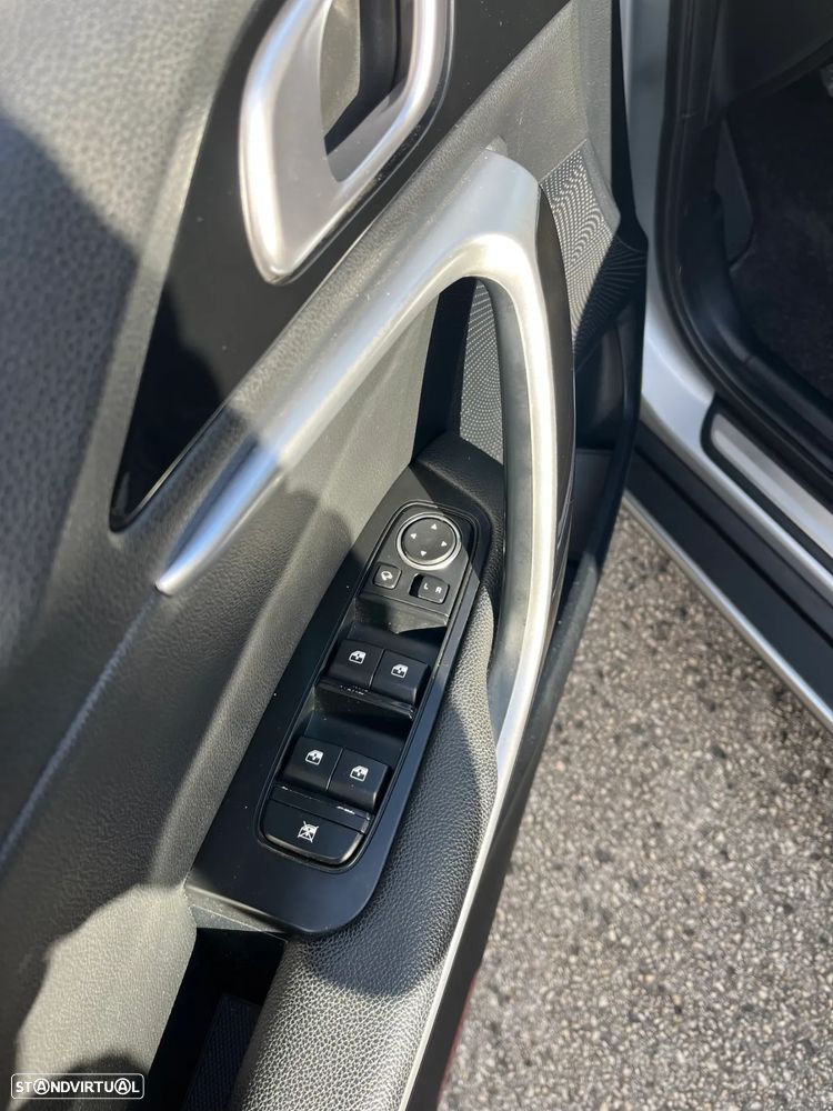 Kia XCeed 1.0 T-GDI Tech - 11