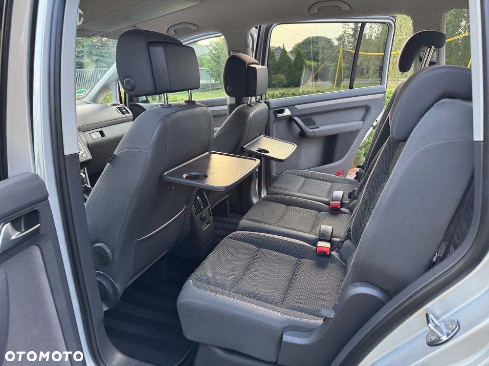 Volkswagen Touran 1.6 TDI DPF Trendline - 22
