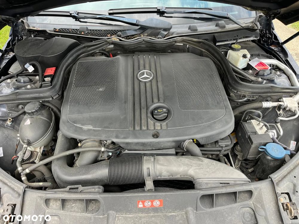 Mercedes-Benz Klasa C 220 CDI DPF Automatik BlueEFFICIENCY Avantgarde - 13
