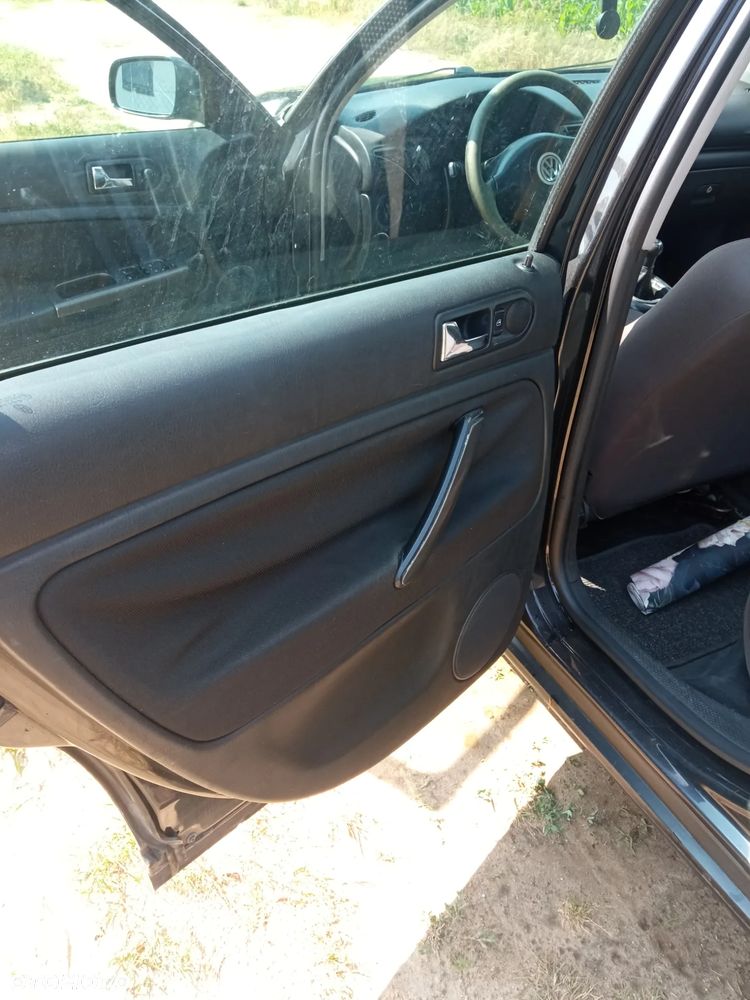 Volkswagen Passat 1.9 TDI CL - 15