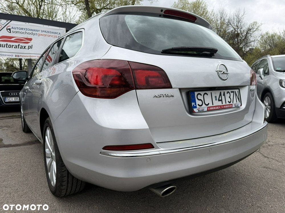 Opel Astra 1.4 T Cosmo - 9