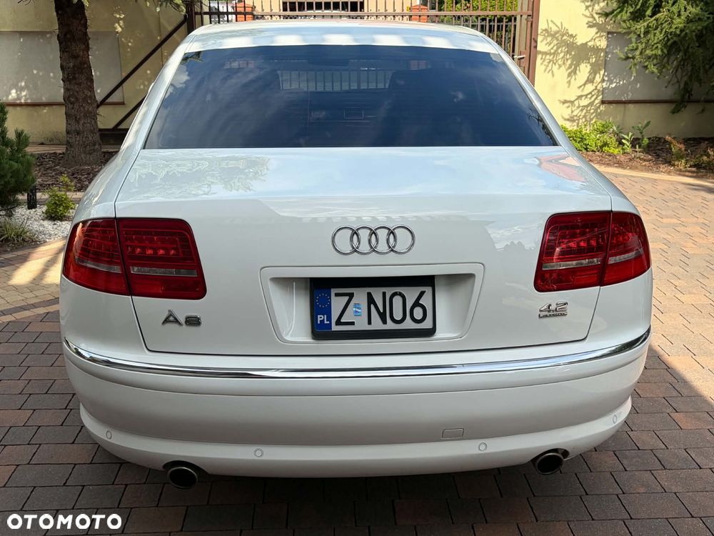 Audi A8 4.2 FSI Quattro - 2