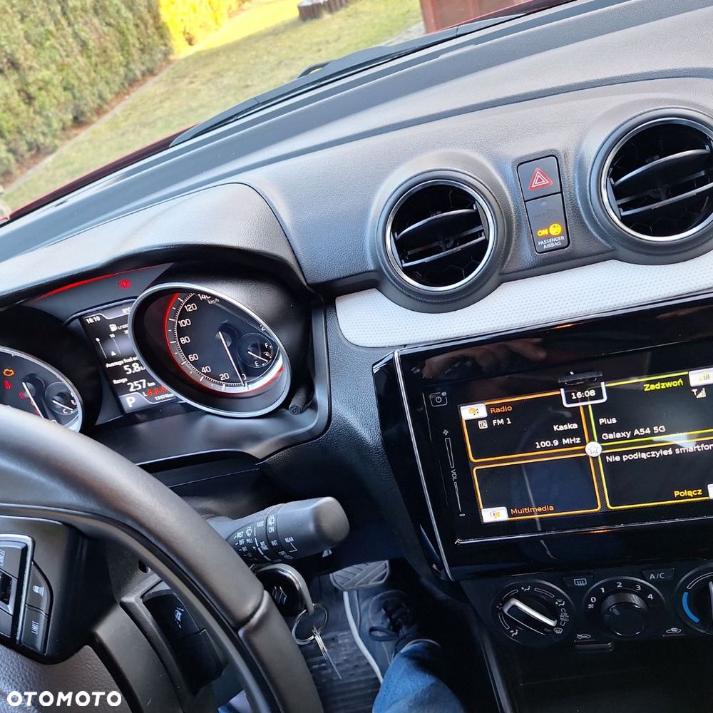 Suzuki Swift 1.2 Dualjet SHVS Premium Plus CVT - 10