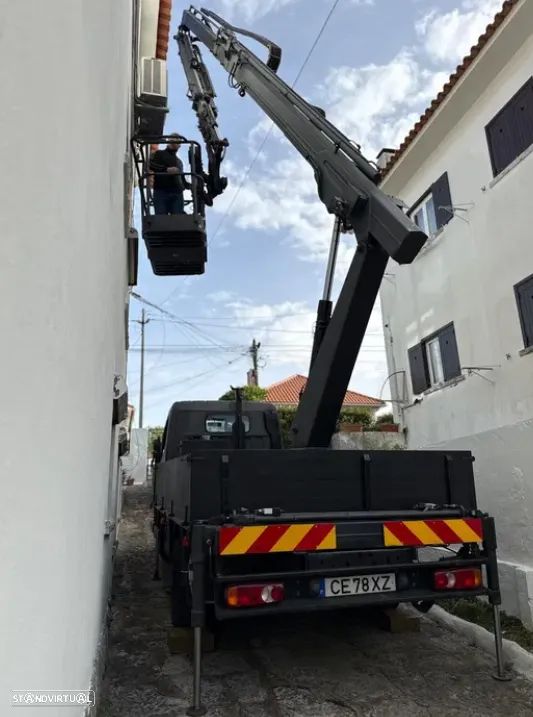 Mitsubishi Canter Barquinha Plataforma Elevatória - 11