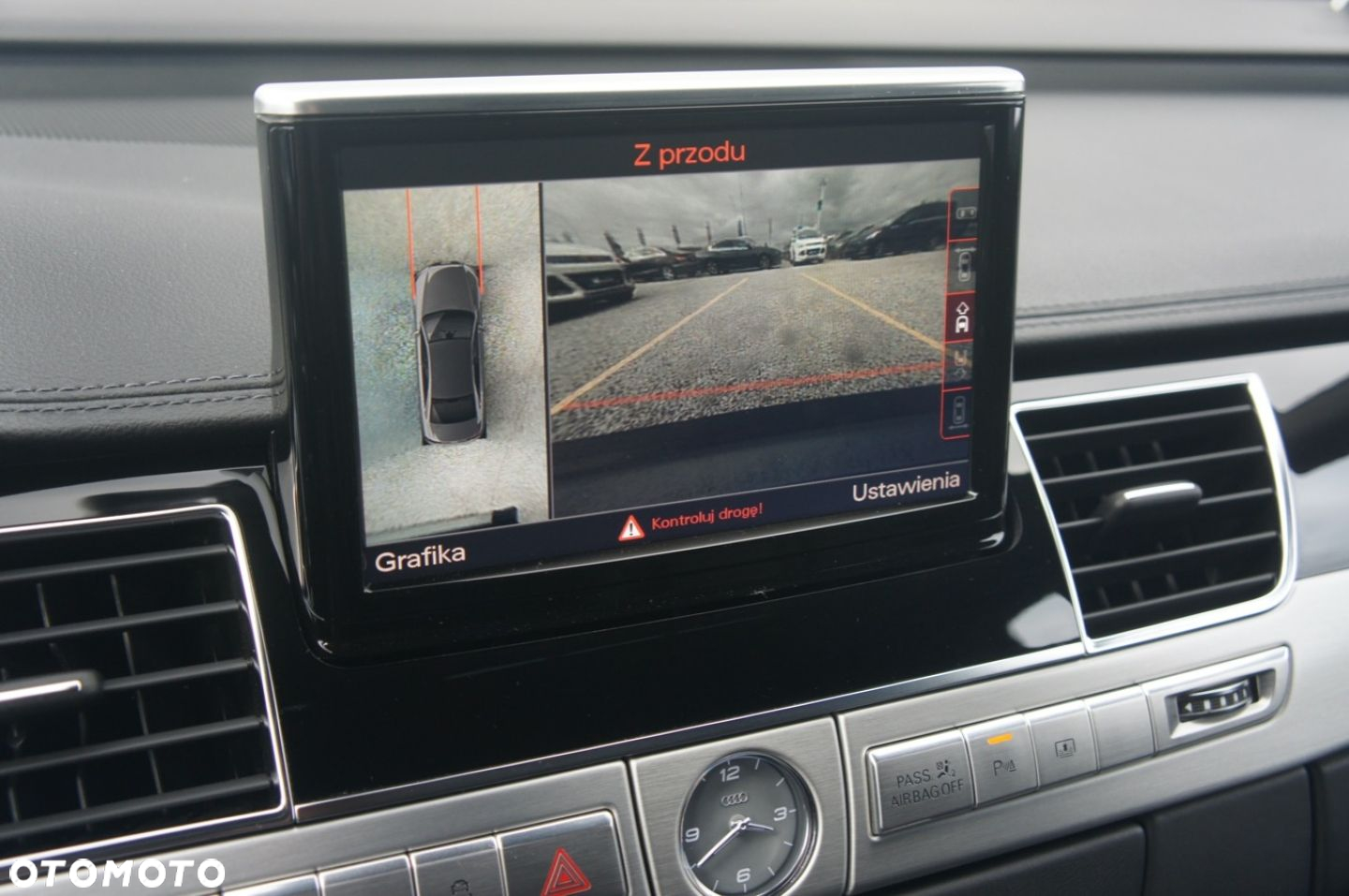 Audi S8 - 12