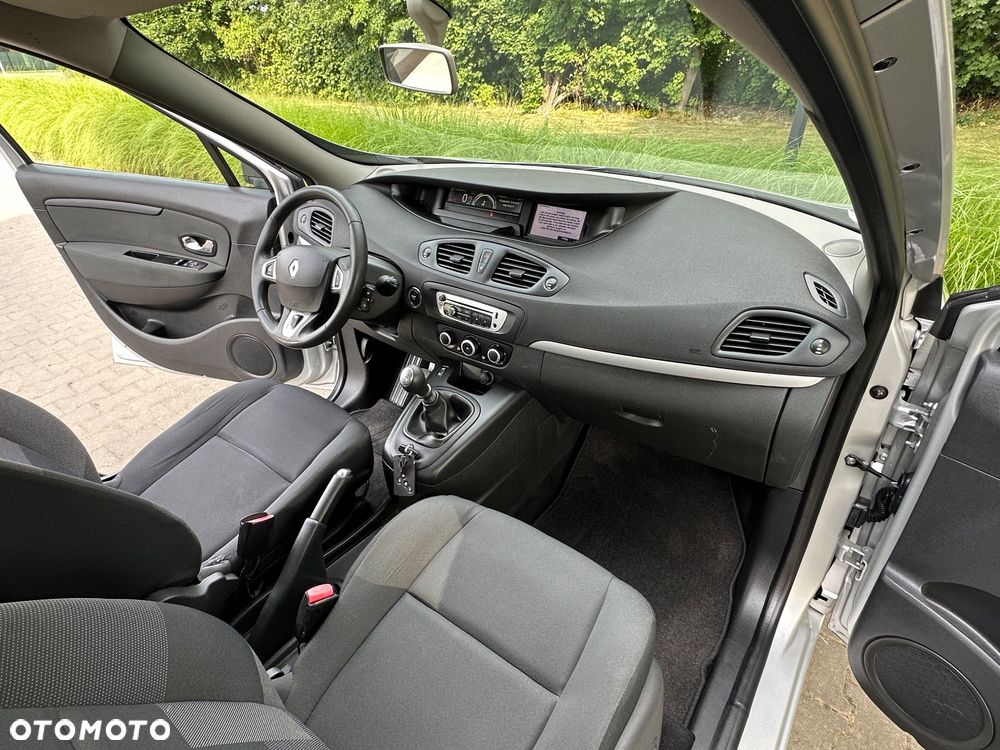 Renault Scenic 1.6 16V 110 TomTom Edition - 20