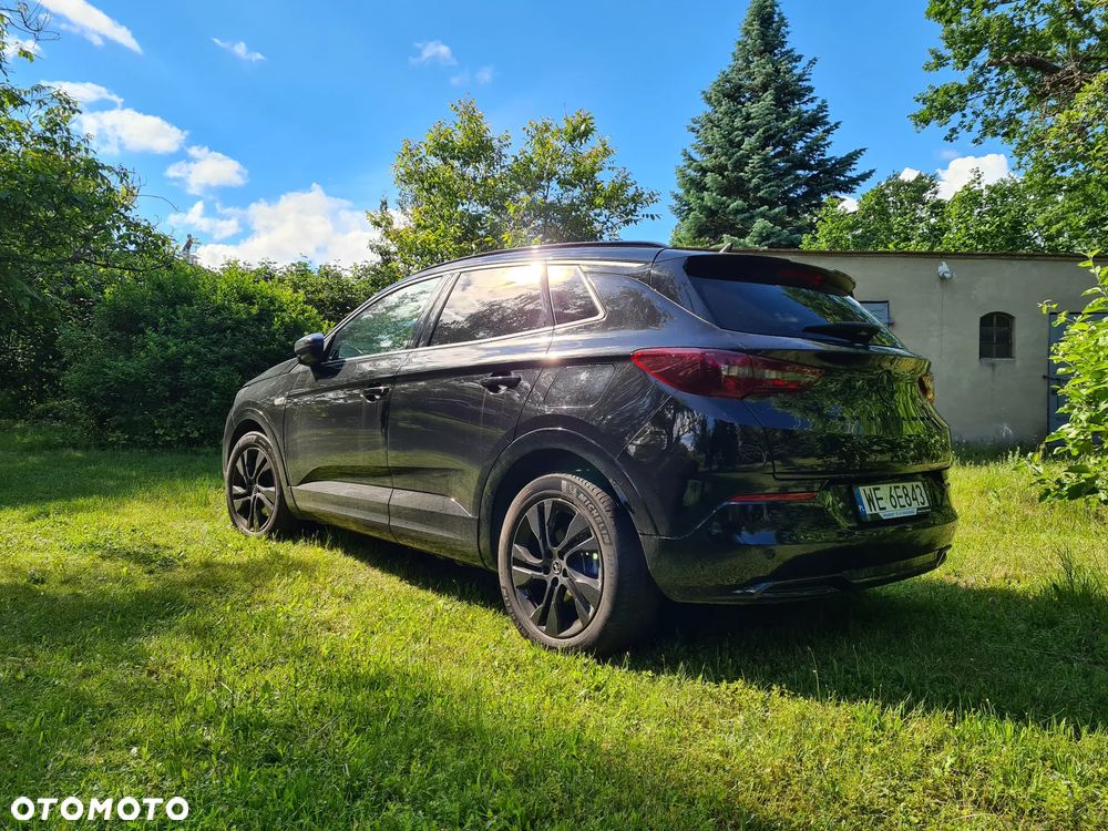 Opel Grandland 1.6 T PHEV 4x4 Business Elegance - 7