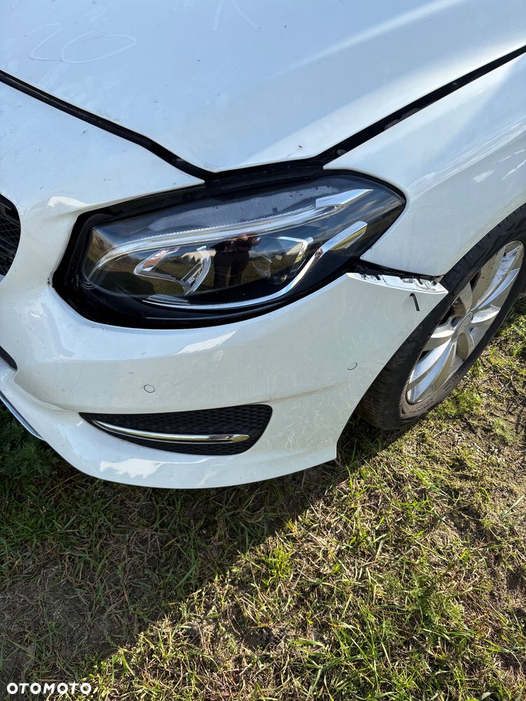 Mercedes-Benz B-Class 2017 photo 4