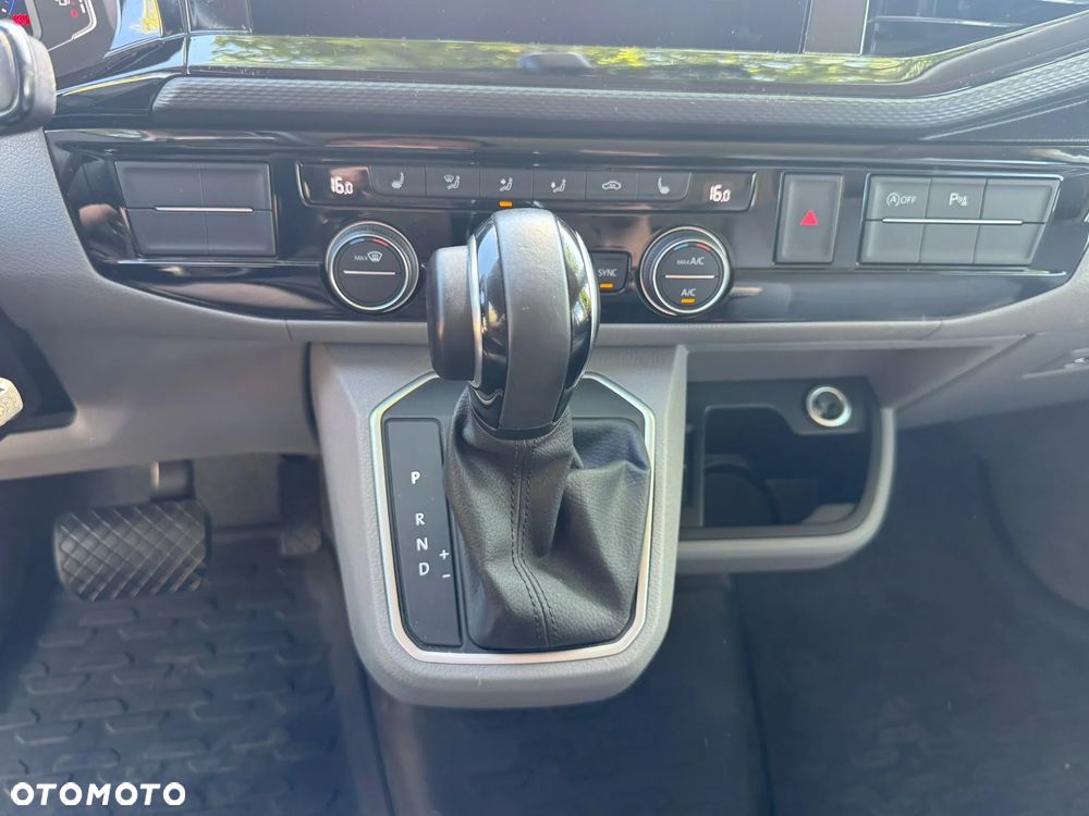 Volkswagen California - 11