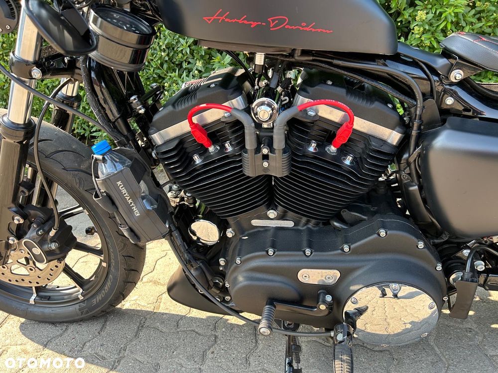 Harley-Davidson Sportster Iron 883 - 13