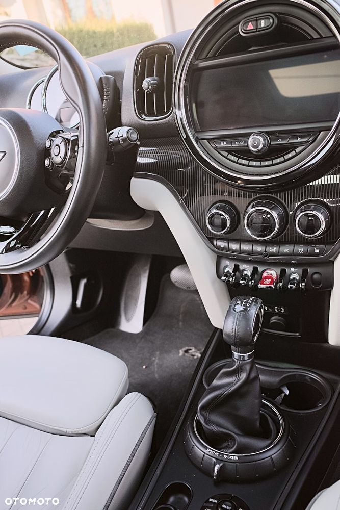 MINI Countryman Cooper SD ALL4 - 24