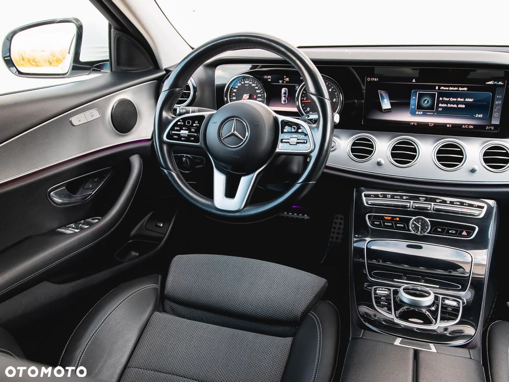 Mercedes-Benz Klasa E 200 d 9G-TRONIC - 13