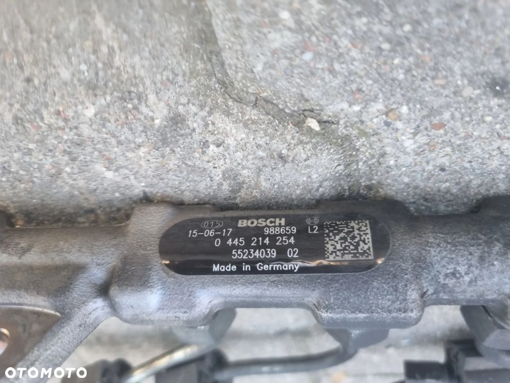 LISTWA WTRYSKOWA OPEL COMBO D FIAT DOBLO 3 III 11-18r.  1.6 CDTI - 2