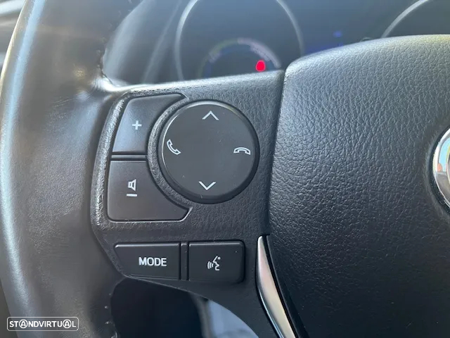 Toyota Auris 1.8 HSD Exclusive +TSS+Navi - 14