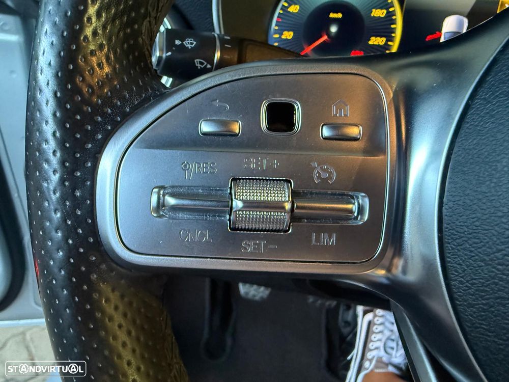Mercedes-Benz C 180 d AMG Line - 24