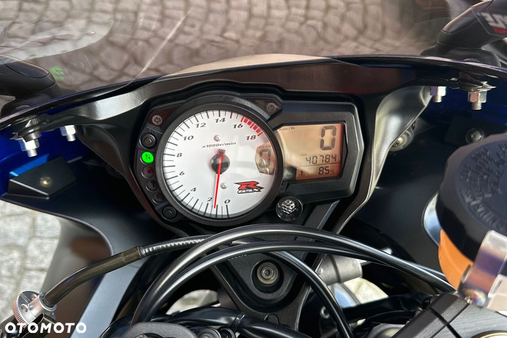 Suzuki GSX-R - 13