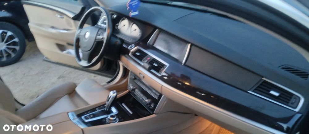 BMW Seria 5 535i xDrive Luxury Line - 4