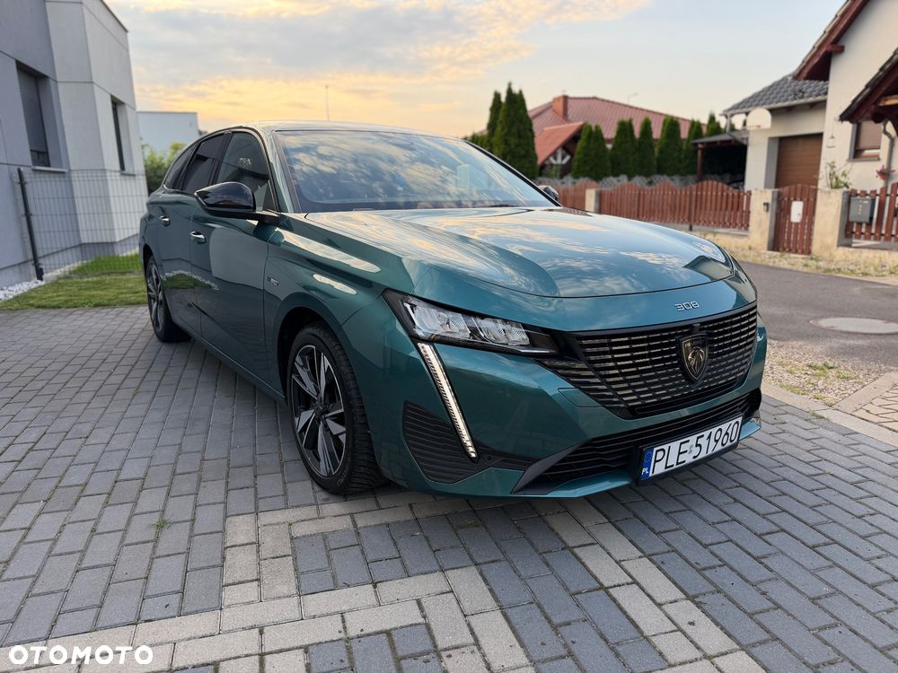 Peugeot 308 1.6 Hybrid PHEV Allure EAT8 - 26
