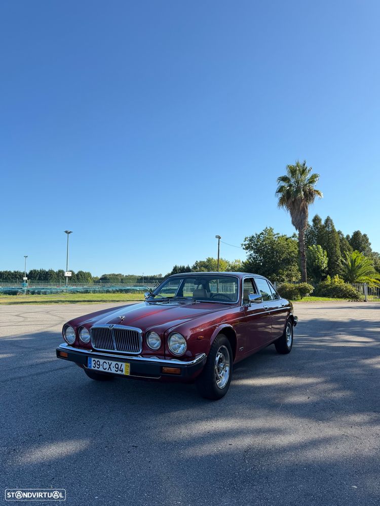Jaguar XJ - 1