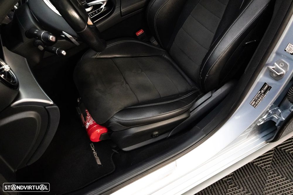 Mercedes-Benz E 220 d AMG Line - 26