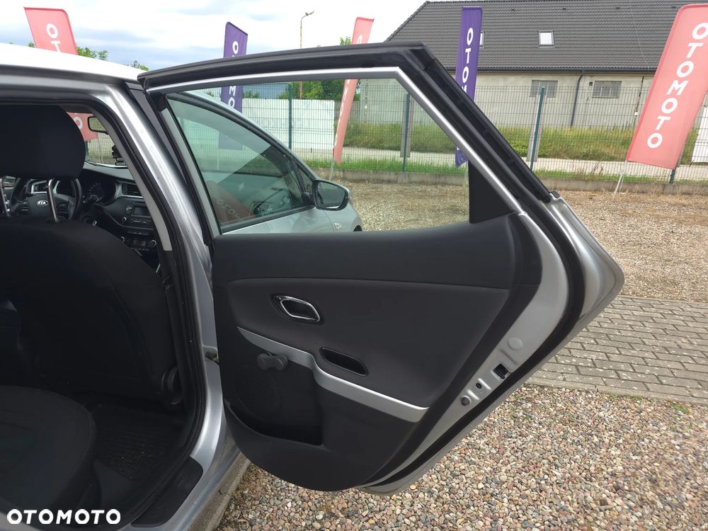 Kia Ceed 1.6 GDI M - 12