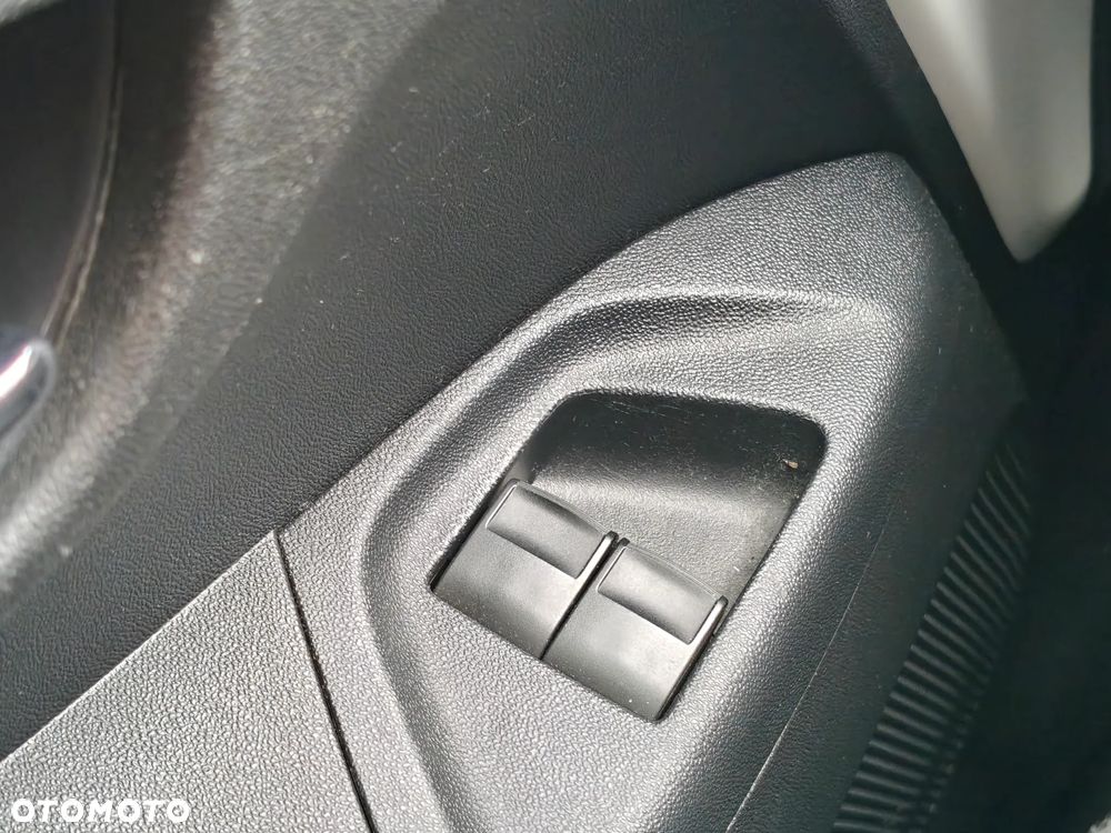 Toyota Aygo x-play touch - 9