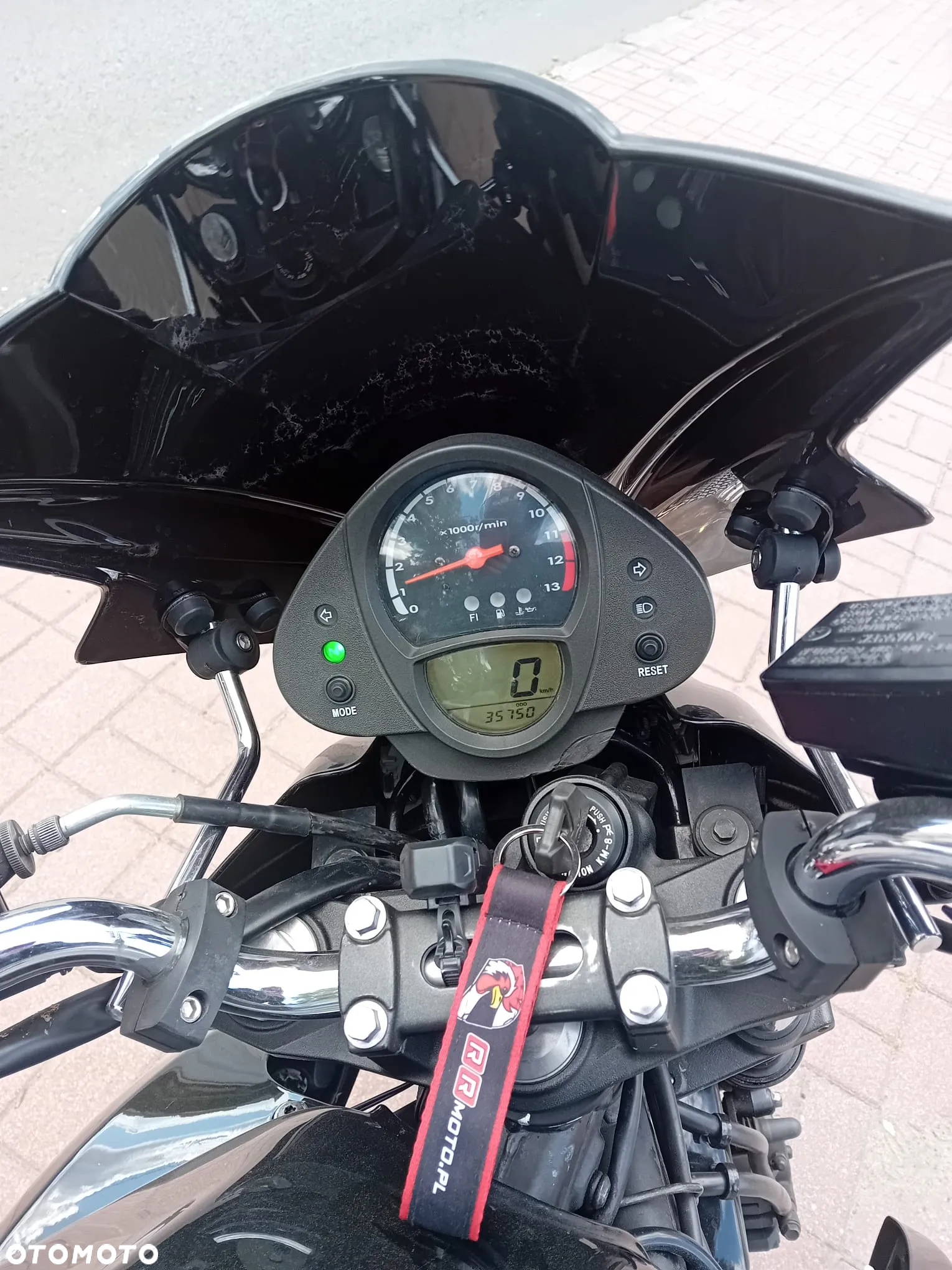 Kawasaki ER - 11