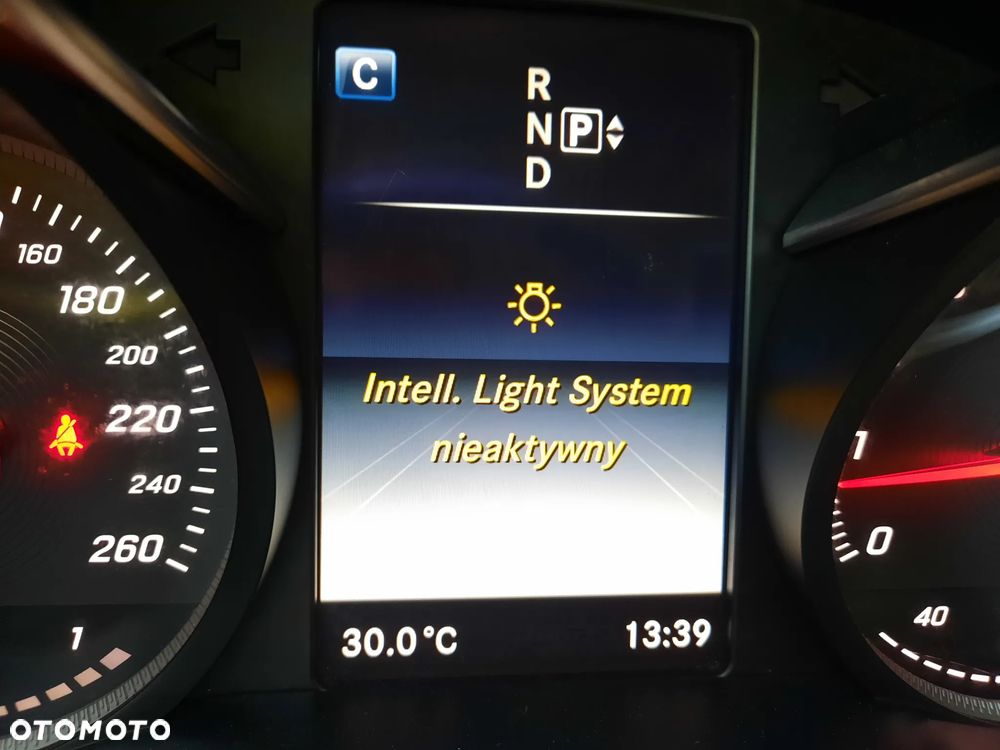 Mercedes-Benz Klasa C 200 7G-TRONIC - 35