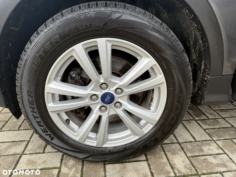 Ford Kuga 2.0 TDCi 4x4 Titanium - 29