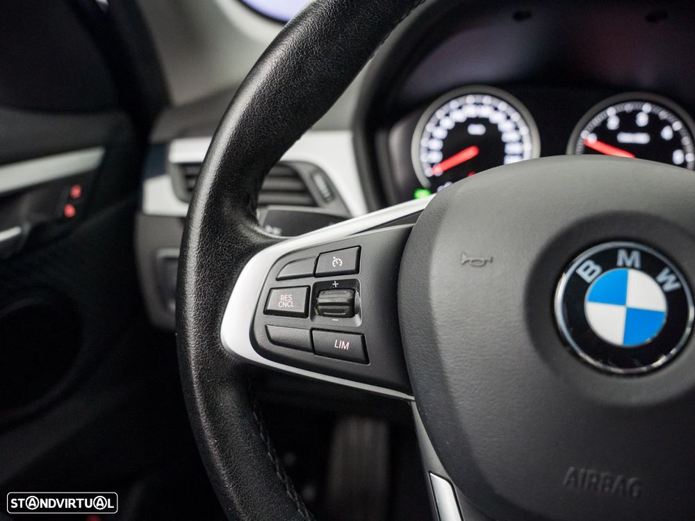 BMW X1 16 d sDrive - 18